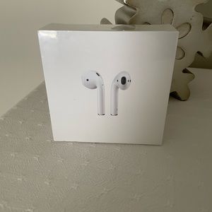 Brand new Apple AirPods (2nd Gen)